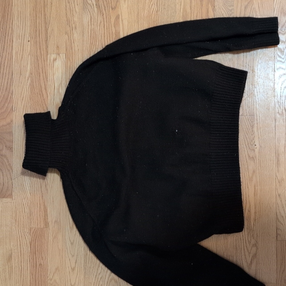 HM turtleneck sweater